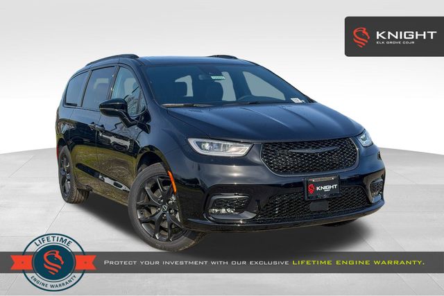 new 2026 Chrysler Pacifica car, priced at $50,725