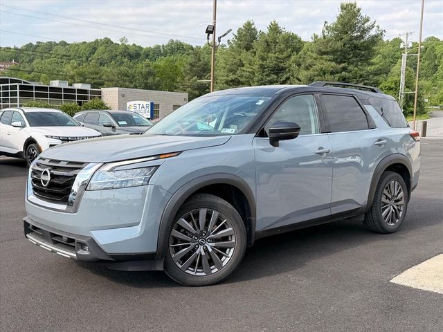 2022 Nissan Pathfinder SL 4WD