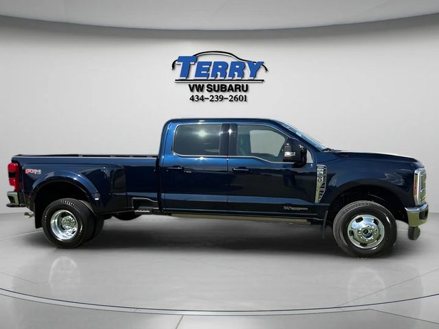2025 Ford F-350 Super Duty Lariat Crew Cab LB DRW 4WD