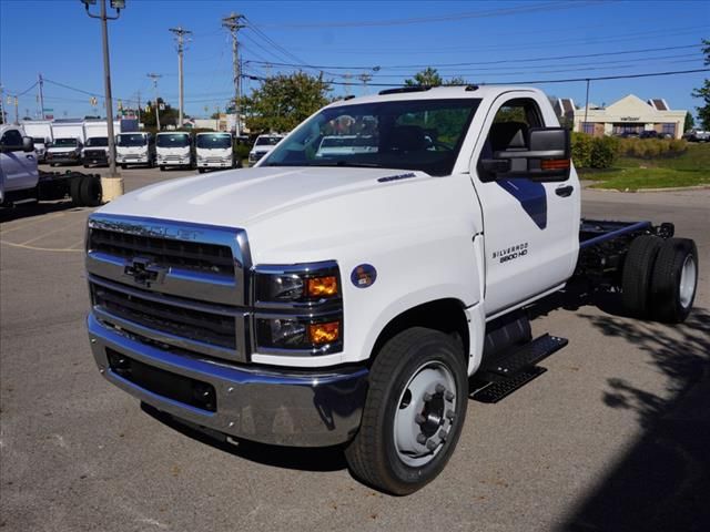 2024 Chevrolet Silverado 5500HD