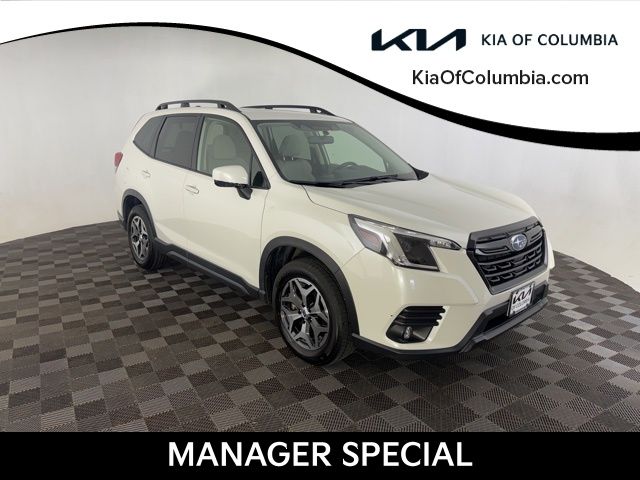 Crystal White Pearl 2024 Subaru Forester SUV / Crossover All-Wheel Drive Continuously Variable Transmission