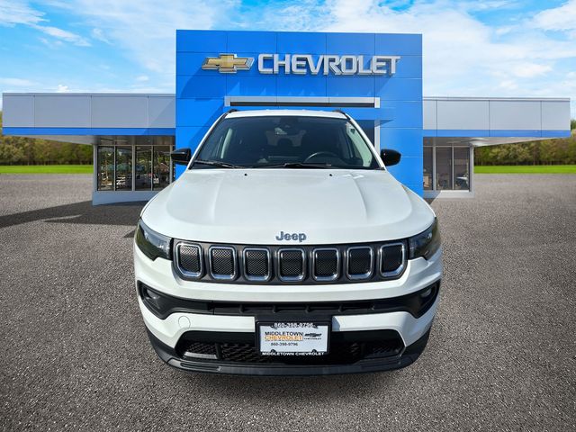 2022 Jeep Compass - Image 2