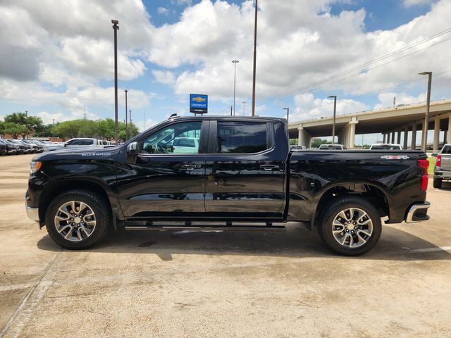 2024 Chevrolet Silverado 1500 LT - 3
