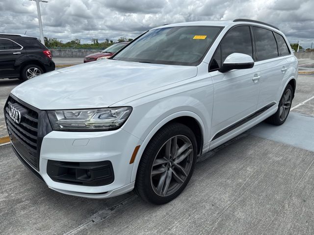 White 2017 Audi Q7 SUV / Crossover 8-Speed Automatic