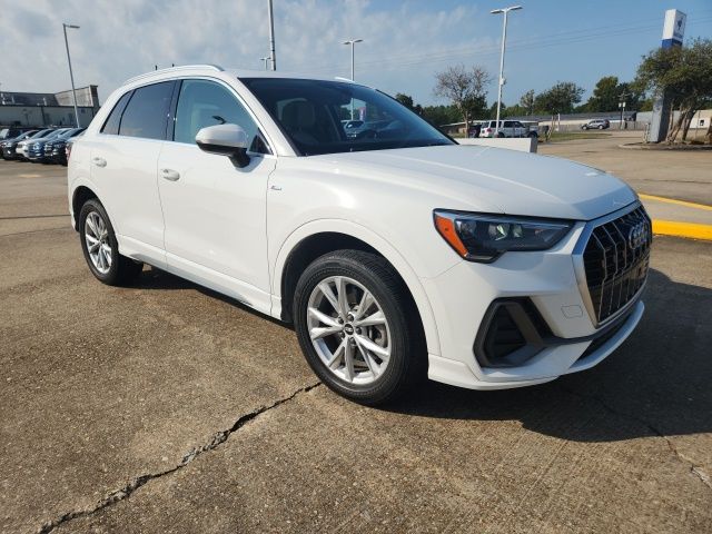 2022 Audi Q3 Premium