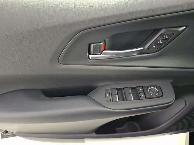 2026 Toyota Prius Plug-in Hybrid XSE Premium - Photo 10