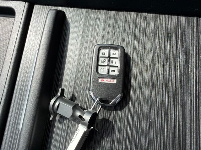 Used 2020 Honda Odyssey Van