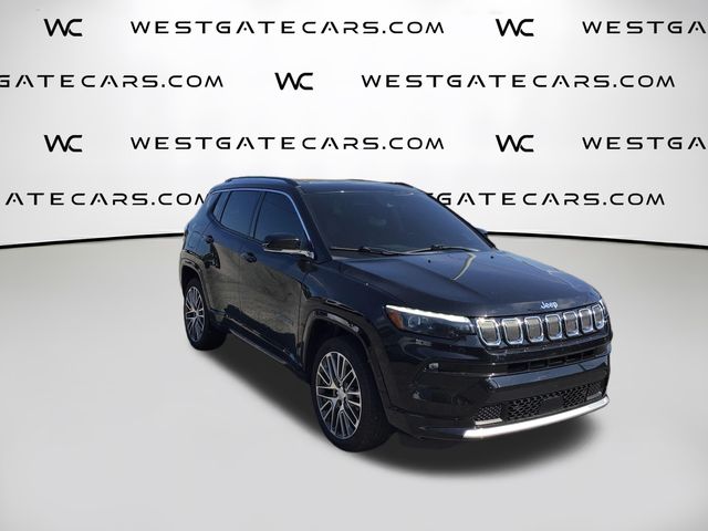 Diamond Black Crystal Pearlcoat 2022 Jeep Compass Limited 4WD SUV / Crossover Four-Wheel Drive 9-Speed Automatic