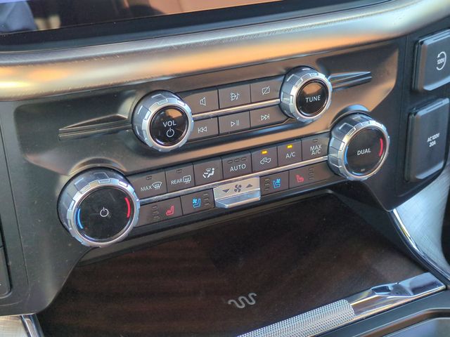 Used 2023  Ford King Ranch image 25