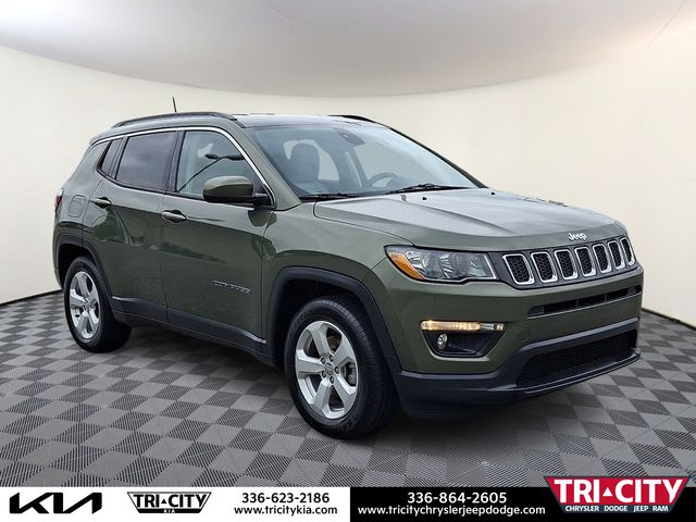 Olive Green Pearlcoat 2019 Jeep Compass Latitude FWD SUV / Crossover Front-Wheel Drive 6-Speed Automatic