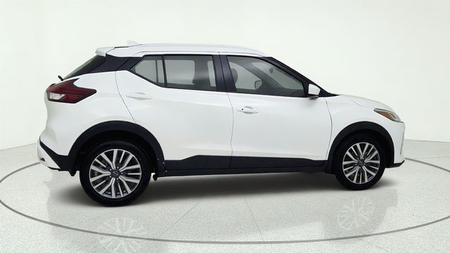 2024 Nissan Kicks SV White at EAG Ford Navasota