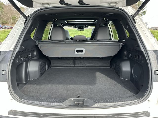 Used 2025 White Subaru Limited image 23