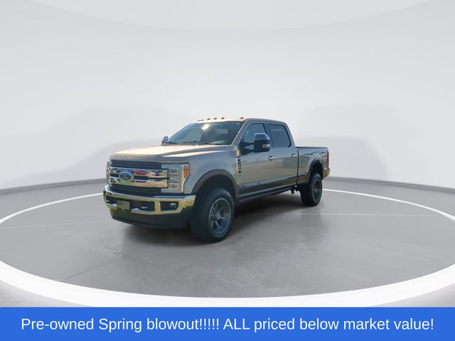 Used 2017 White Gold Metallic Ford King Ranch image 4