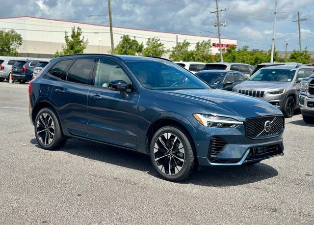 2026 Volvo XC60 Plug-In Hybrid T8 Plus