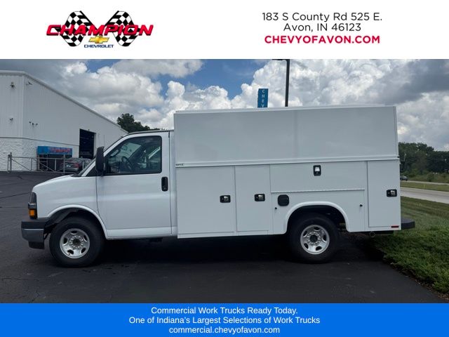 2025 Chevrolet Express Chassis 3500 Cutaway 139