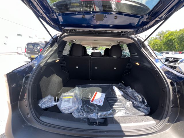 2025 Deep Blue Pearl/Gun Metallic Nissan Kicks SV FWD SUV