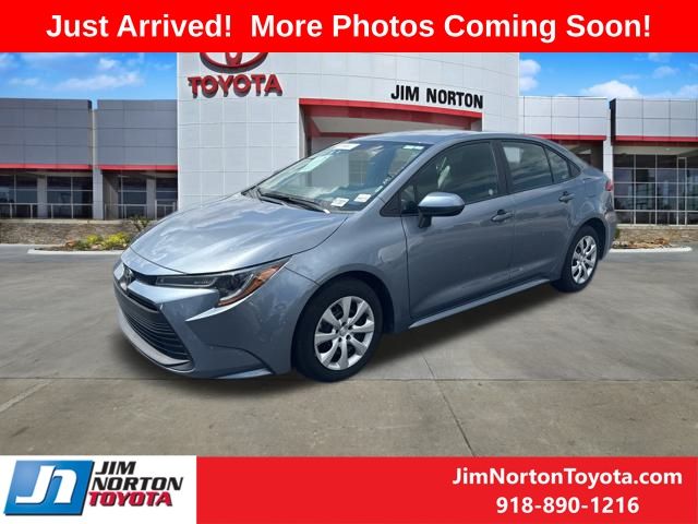 Used 2024 Toyota Corolla LE with VIN 5YFB4MDE8RP158759 for sale in Northfield, Minnesota