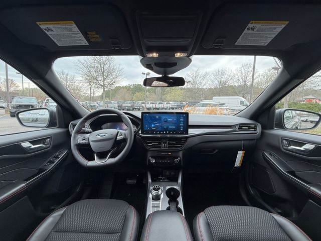 2025 Ford Escape ST-Line photo