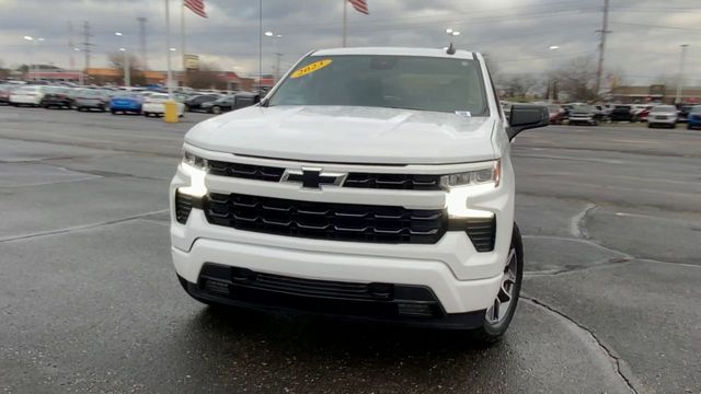 2023 Chevrolet Silverado 1500 RST 3