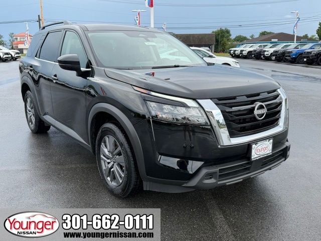 Super Black 2025 Nissan Pathfinder SV 4WD SUV / Crossover All-Wheel Drive 9-Speed Automatic