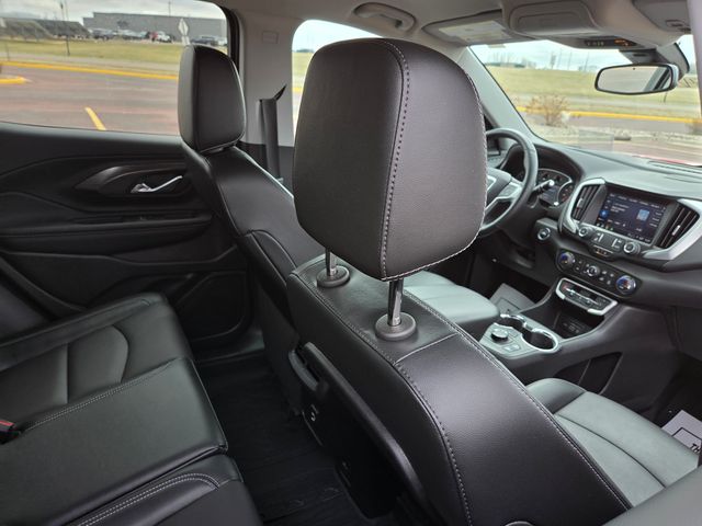 2024 GMC Terrain AWD SLT