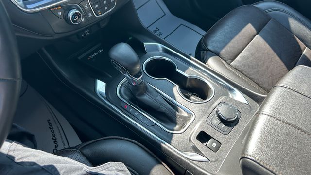 Used 2023 Chevrolet Traverse SUV