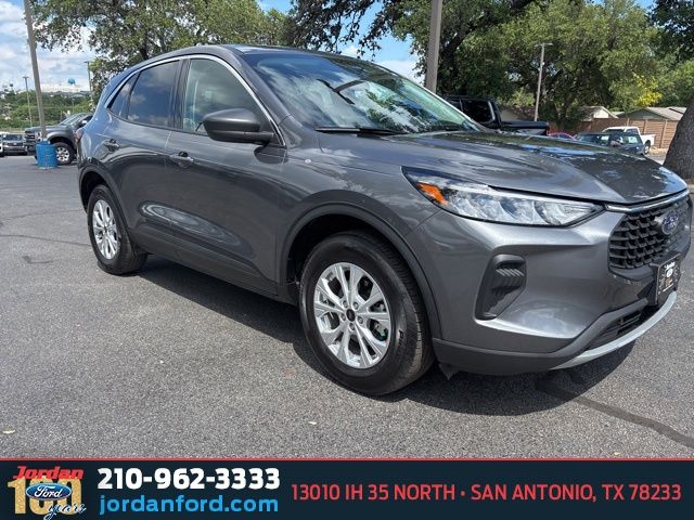 Carbonized Gray Metallic 2023 Ford Escape Active AWD SUV / Crossover All-Wheel Drive 8-Speed Automatic