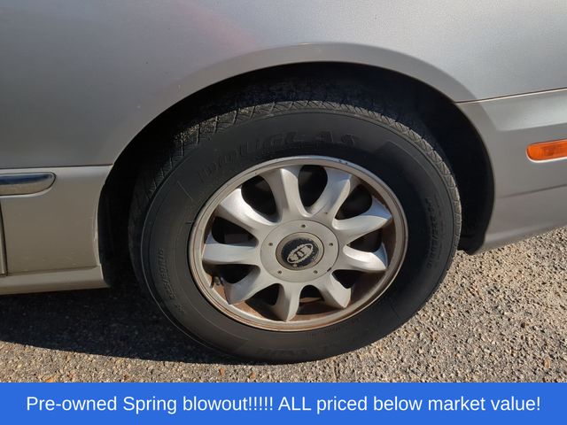 Used 2005 Gray Kia  image 14
