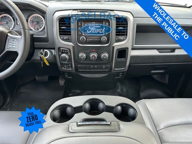 2018 RAM 1500 Tradesman photo