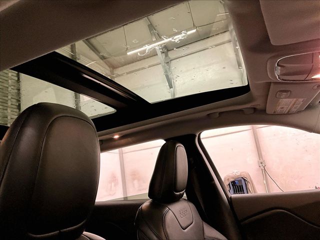 2020 Jeep Cherokee Limited White at Subaru and VW of Moon Township
