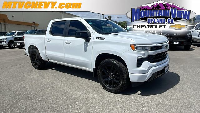 Summit White 2024 Chevrolet Silverado 1500 Pickup Truck Four-Wheel Drive Automatic