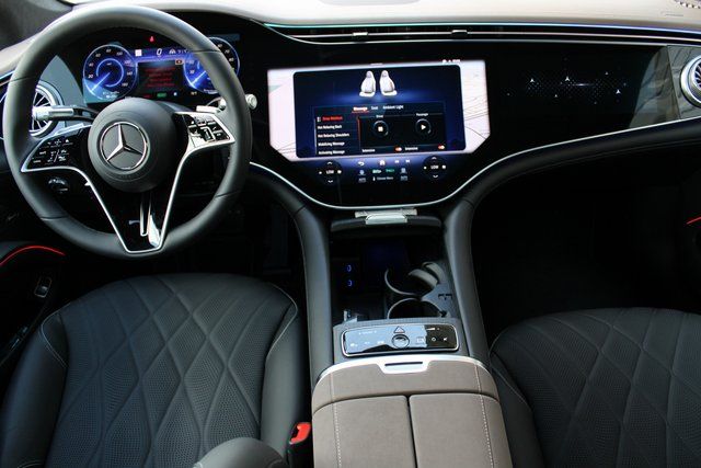 Used 2023 Black Mercedes-Benz 580 image 21