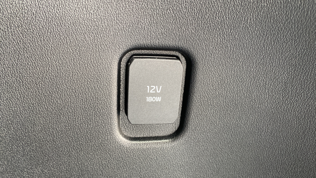 New 2027 White Kia X-Line SX image 32