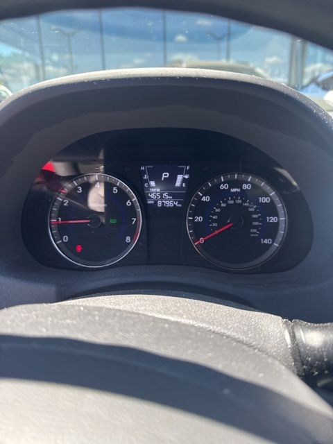 Boston Red Metallic 2013 Hyundai Accent GS 4-Door Hatchback FWD Hatchback Front-Wheel Drive 6-Speed Automatic Overdrive