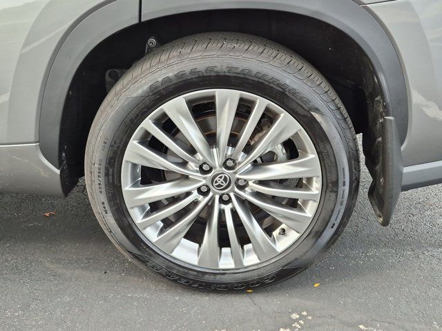 Used 2026 Toyota Highlander Hybrid SUV