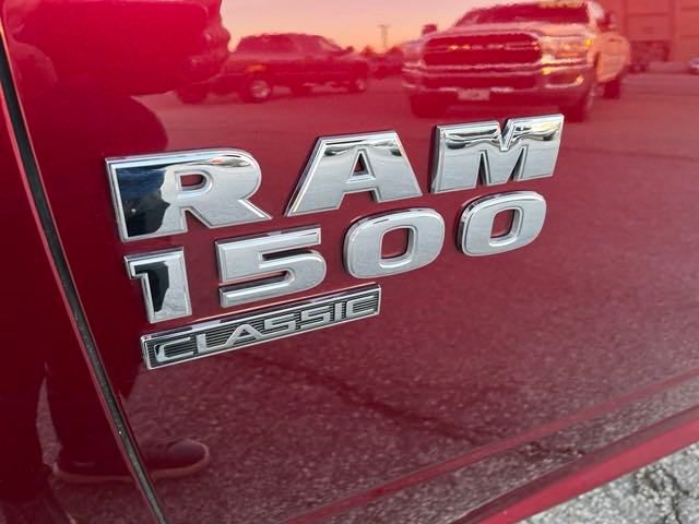 2024 Ram 1500 Classic SLT 4