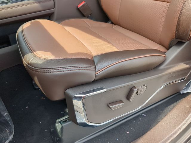 New 2026 Glacier Gray Metallic Tri-Coat Ford F-250® King Ranch® image 25