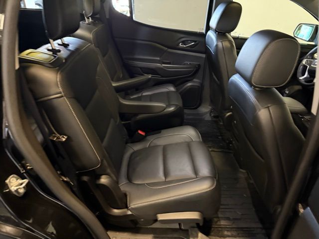 2017 GMC Acadia SLT-1 photo