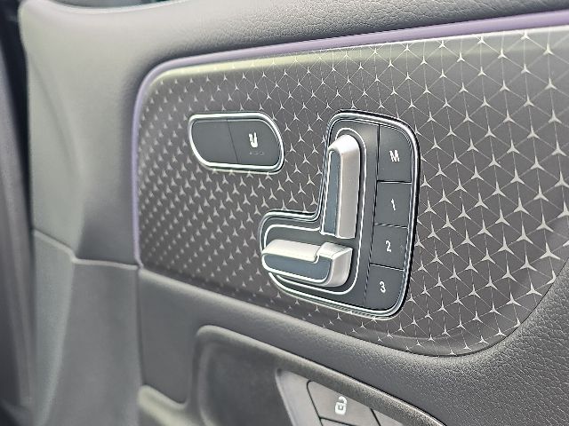 2025 Mercedes-Benz GLB GLB 250:168284A