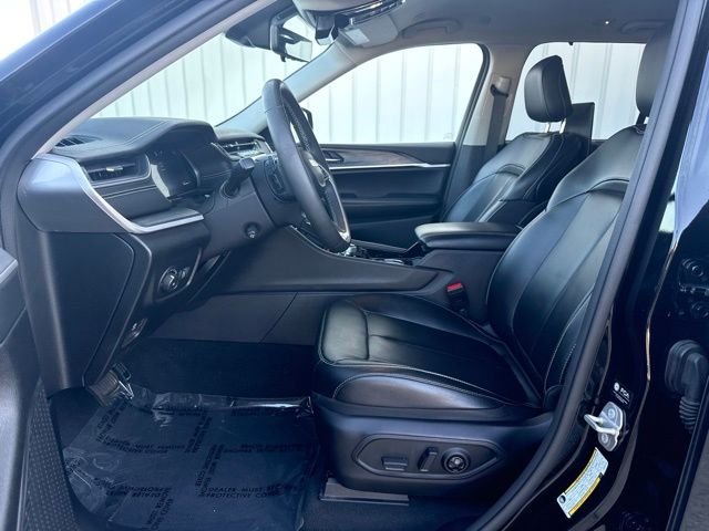 2023 Jeep Grand Cherokee Limited:45393C