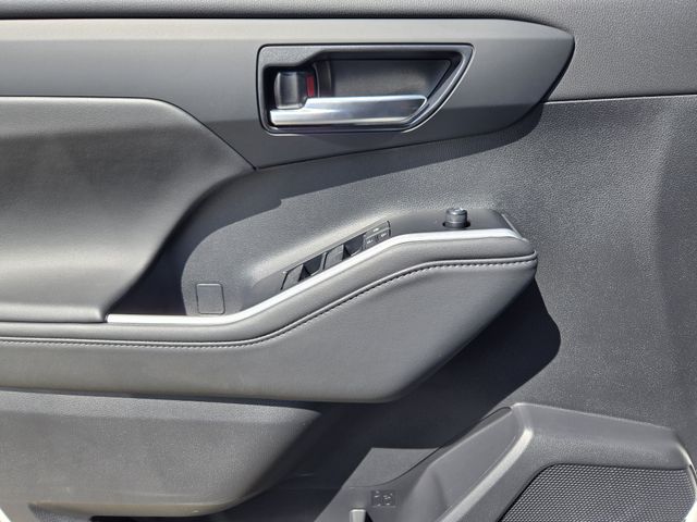 2026 Toyota Highlander XLE Beige at Gullo Toyota