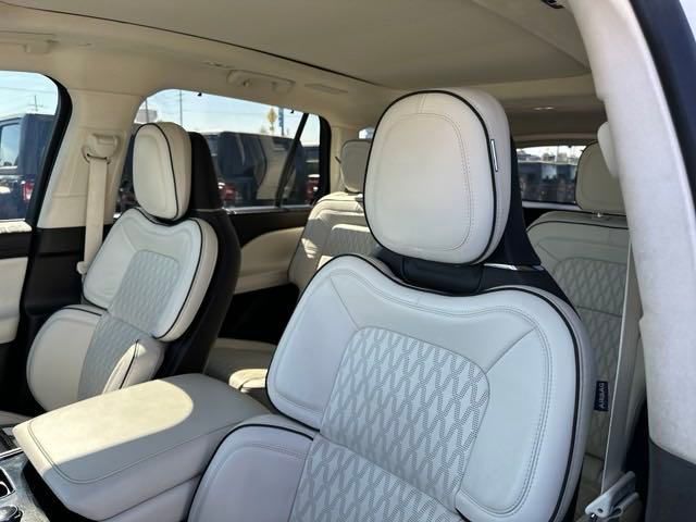 2020 Lincoln Aviator Plug-In Hybrid Black Label Grand Touring 31