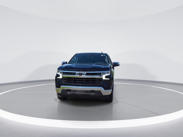 Used 2025 Black Chevrolet LT image 3