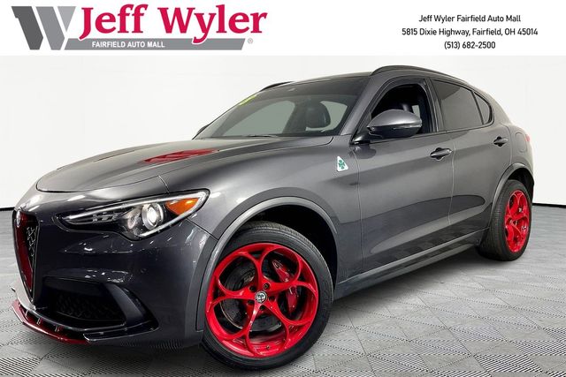 Vesuvio Gray Metallic 2018 Alfa Romeo Stelvio Quadrifoglio AWD SUV / Crossover All-Wheel Drive 8-Speed Automatic