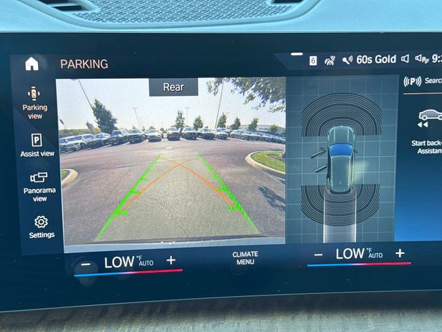 Used 2023 Green BMW xDrive28i image 22