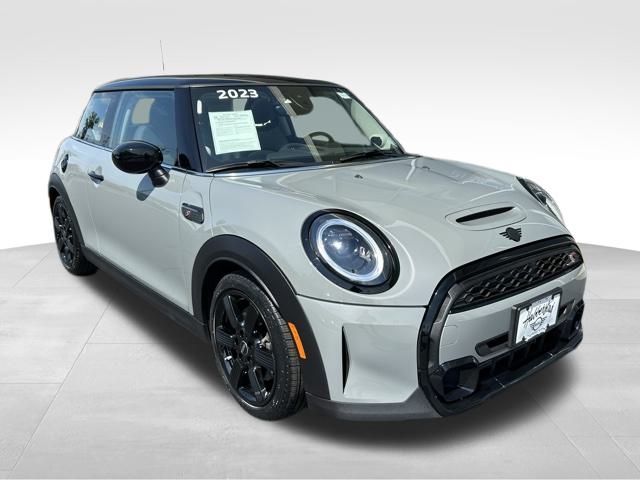 2023 MINI Cooper S Signature 3