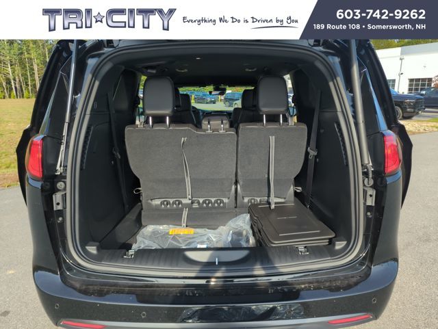 2026 Chrysler Voyager LX photo 20