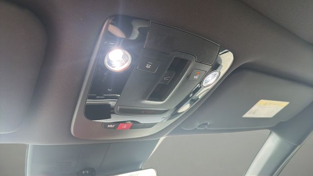 Used 2025 White Kia GT-Line image 32