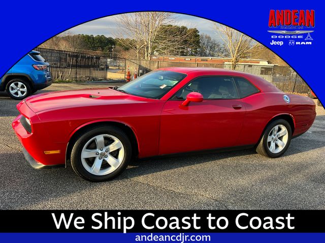 2012 Dodge Challenger SXT RWD