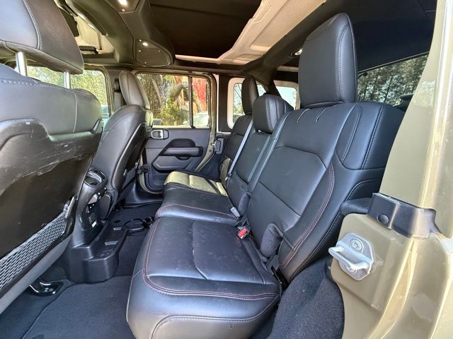 Used 2025 Jeep Wrangler SUV